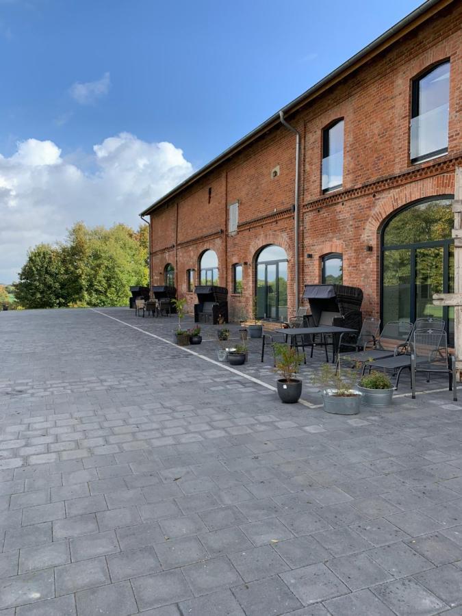 Ferienwohnung 3 Am Herrenhaus Ahrensboek Ahrensbok Esterno foto